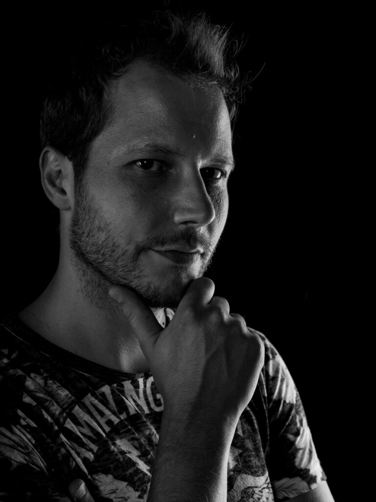 People & Lifestyle Portrait – Matt Hurni, Studio Hitzkirch Luzern